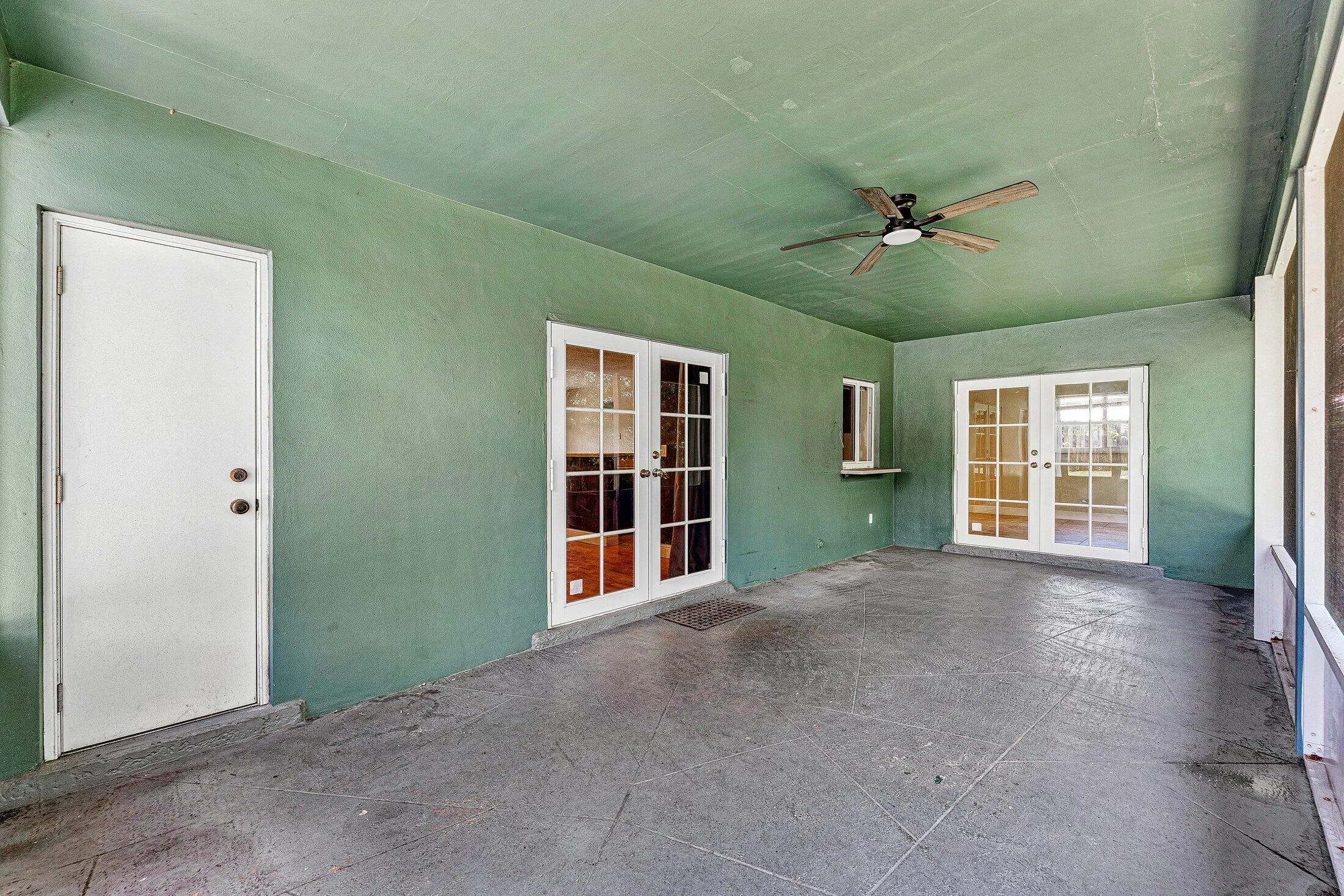 028-301Southeast3rdStreet-DeerfieldBeach
