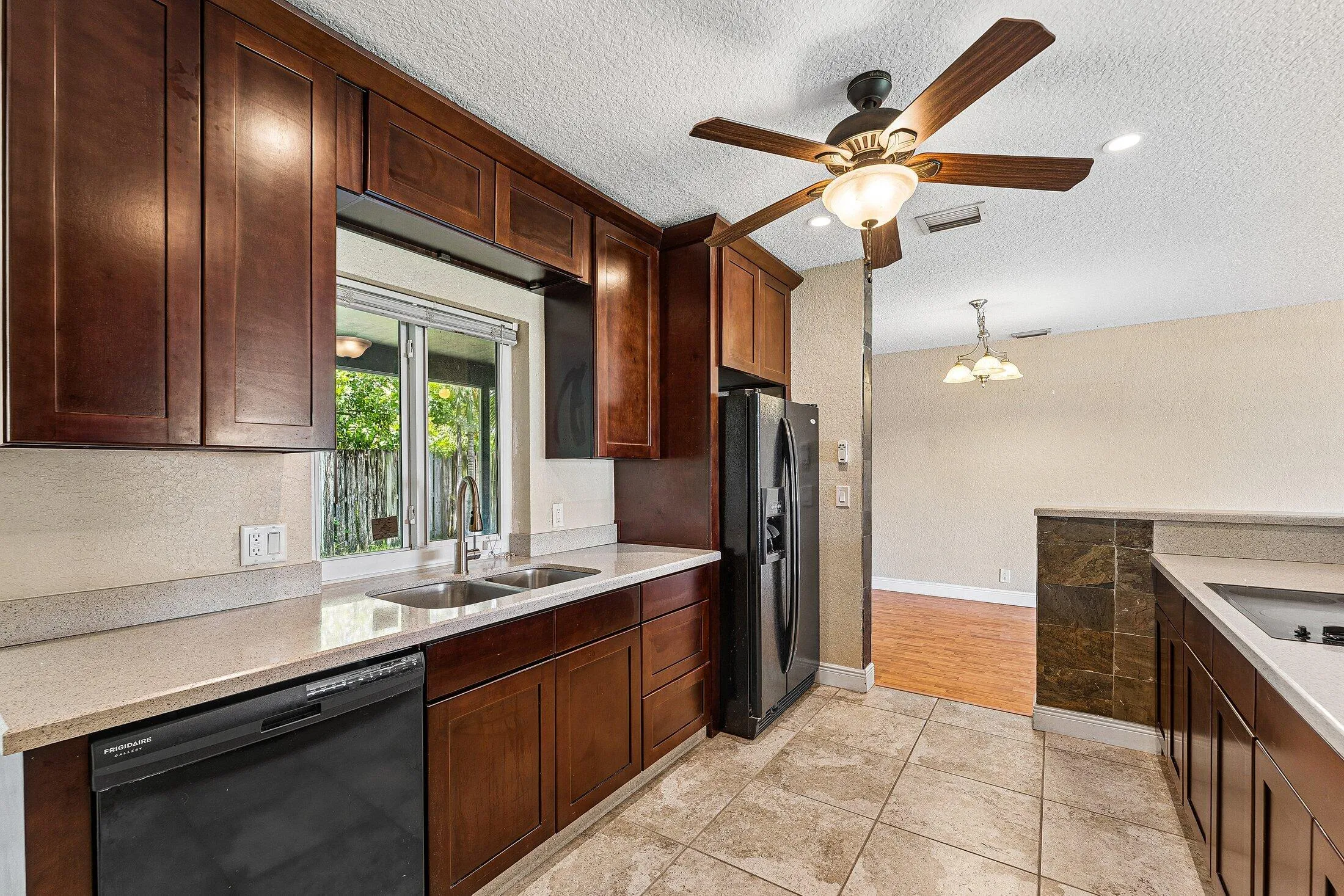 012-301Southeast3rdStreet-DeerfieldBeach
