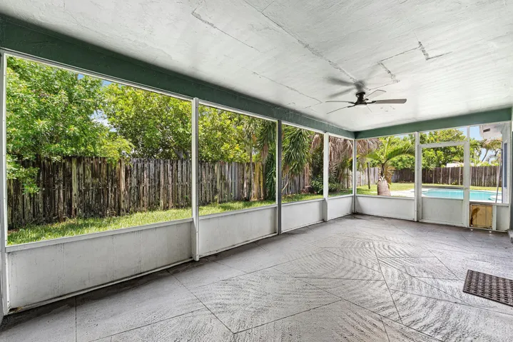 027-301Southeast3rdStreet-DeerfieldBeach