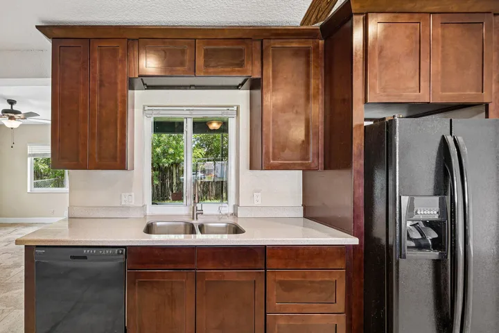 014-301Southeast3rdStreet-DeerfieldBeach