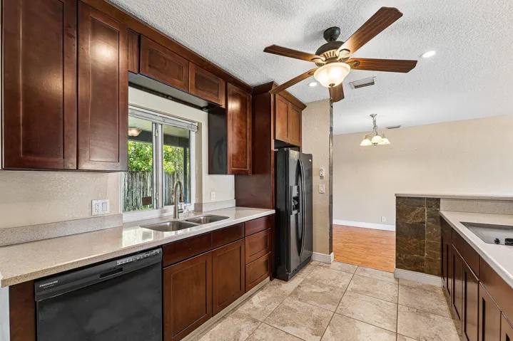 012-301Southeast3rdStreet-DeerfieldBeach
