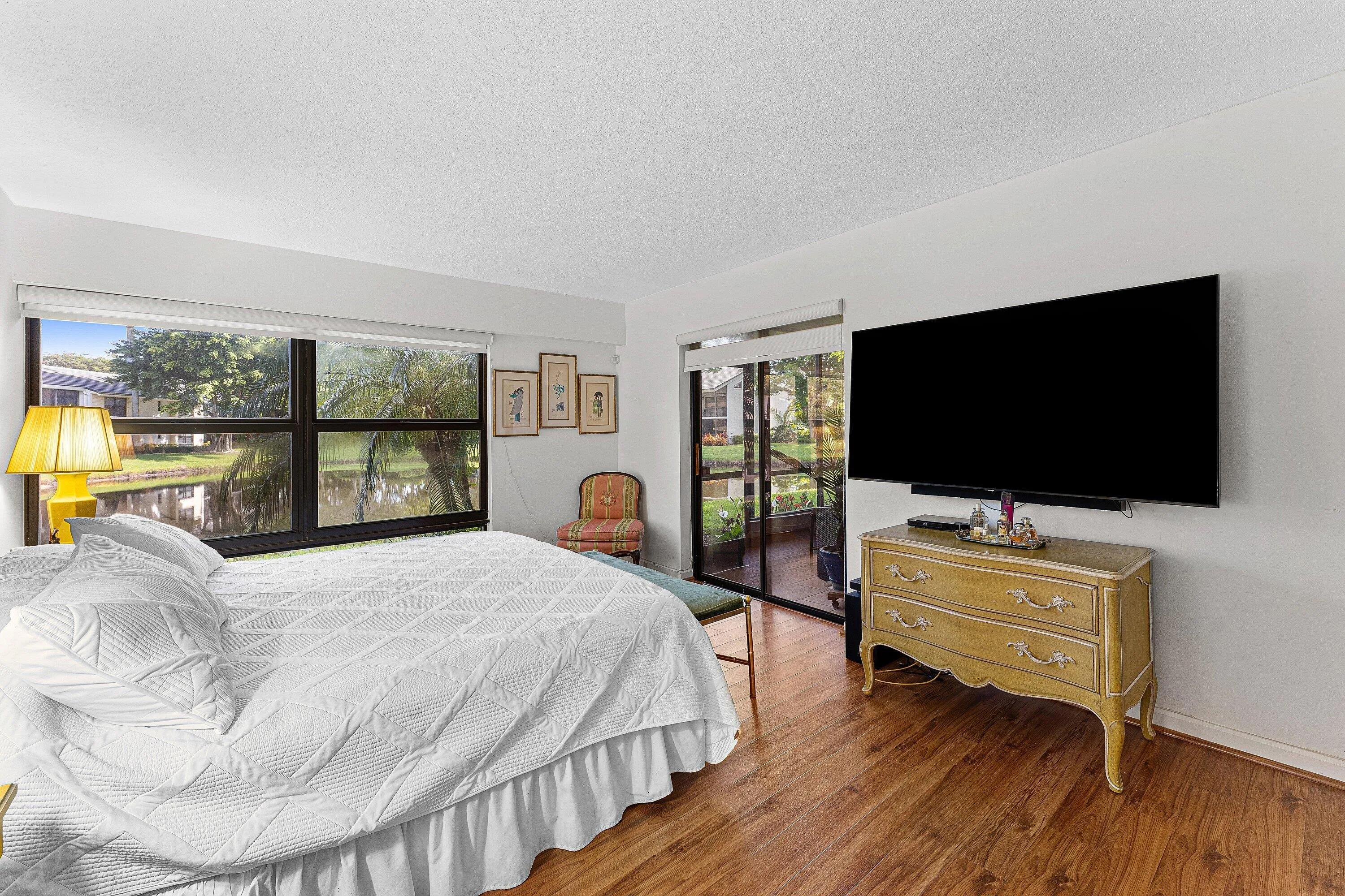 022-6864WillowWoodDrive-BocaRaton-FL-334