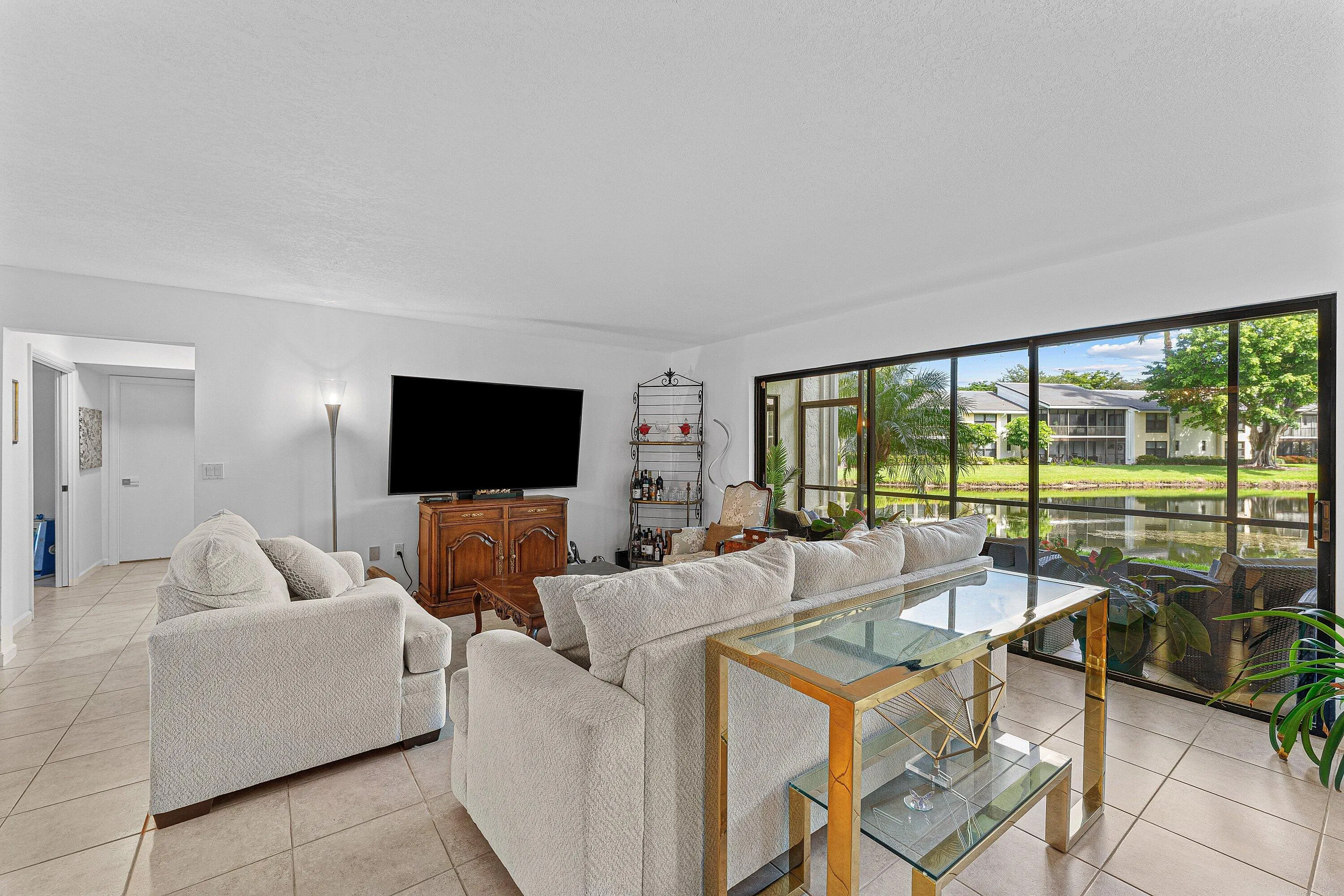 005-6864WillowWoodDrive-BocaRaton-FL-334