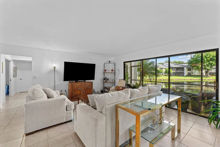 005-6864WillowWoodDrive-BocaRaton-FL-334