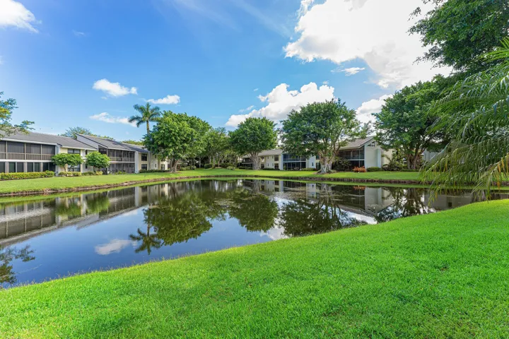 035-6864WillowWoodDrive-BocaRaton-FL-334