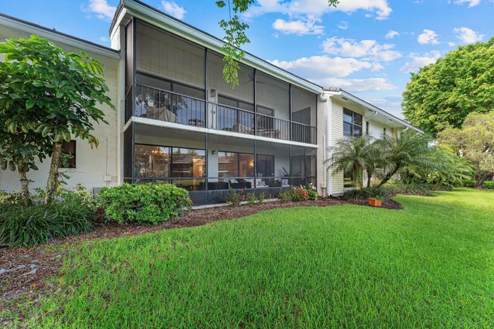 033-6864WillowWoodDrive-BocaRaton-FL-334
