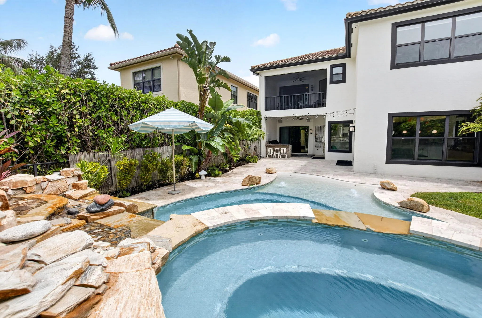 Property photo 93