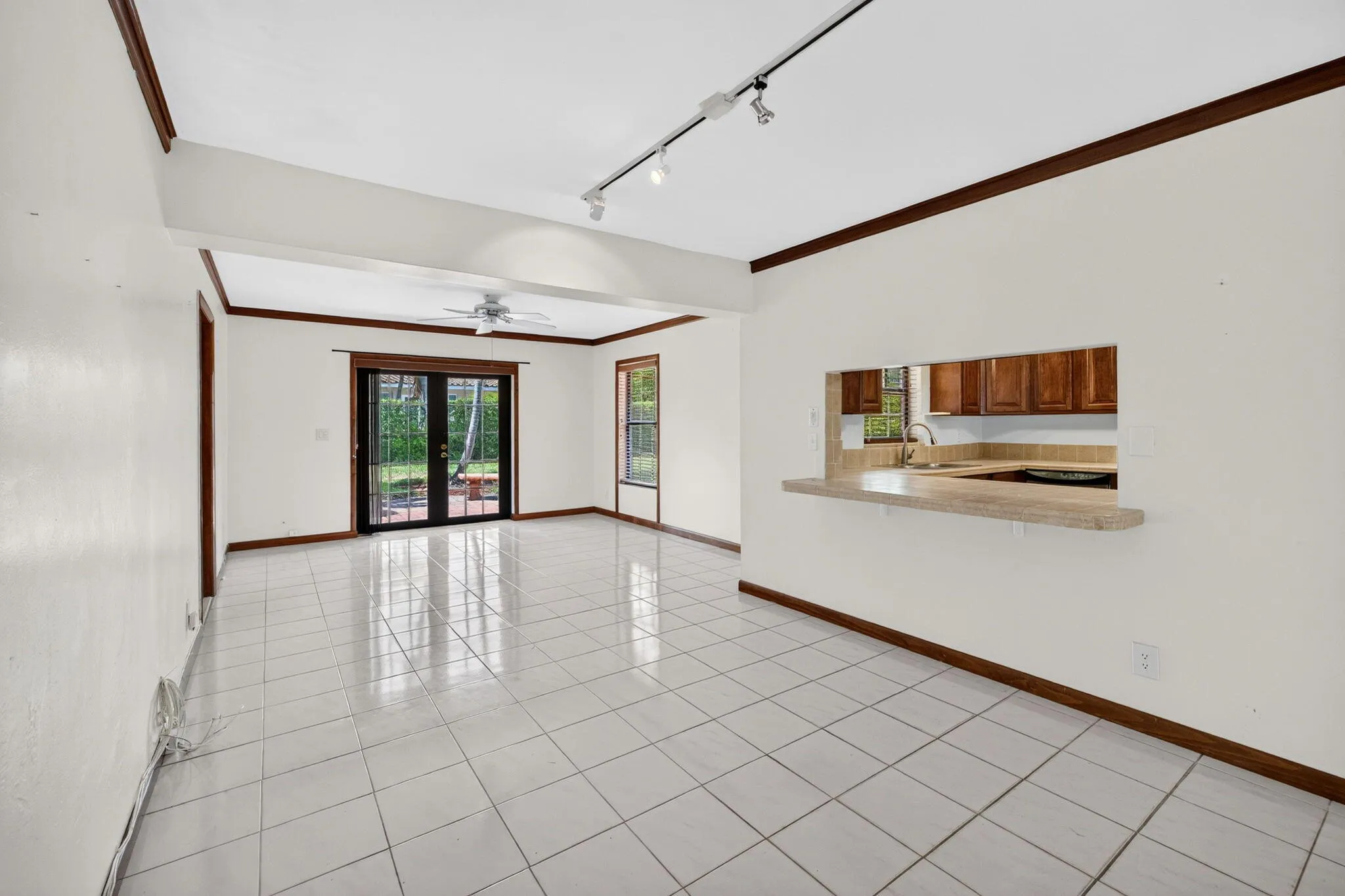 11-web-or-mls-699A1599