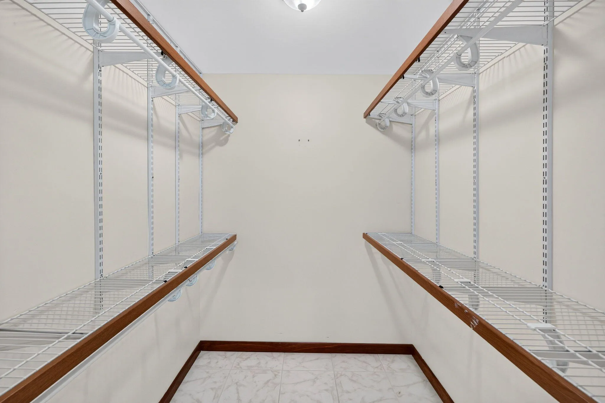 24-web-or-mls-699A1706