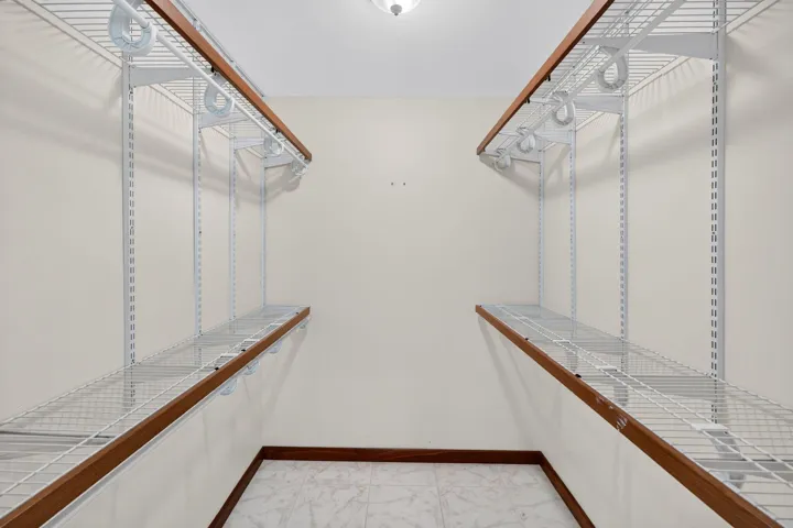 24-web-or-mls-699A1706