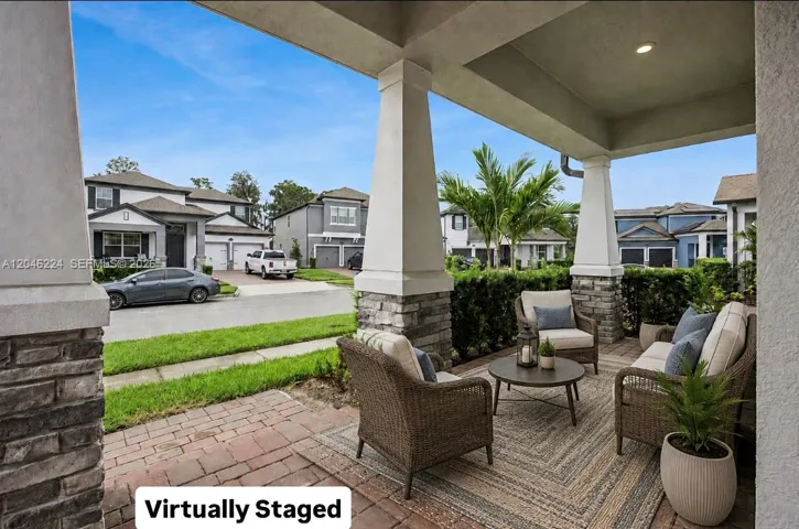 Virtual staging Front porch