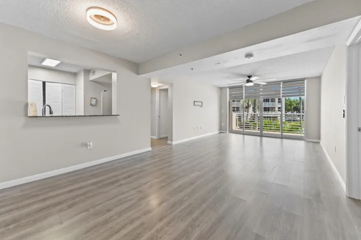 05 Dining area 01