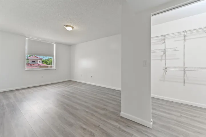 18 Bedroom 03