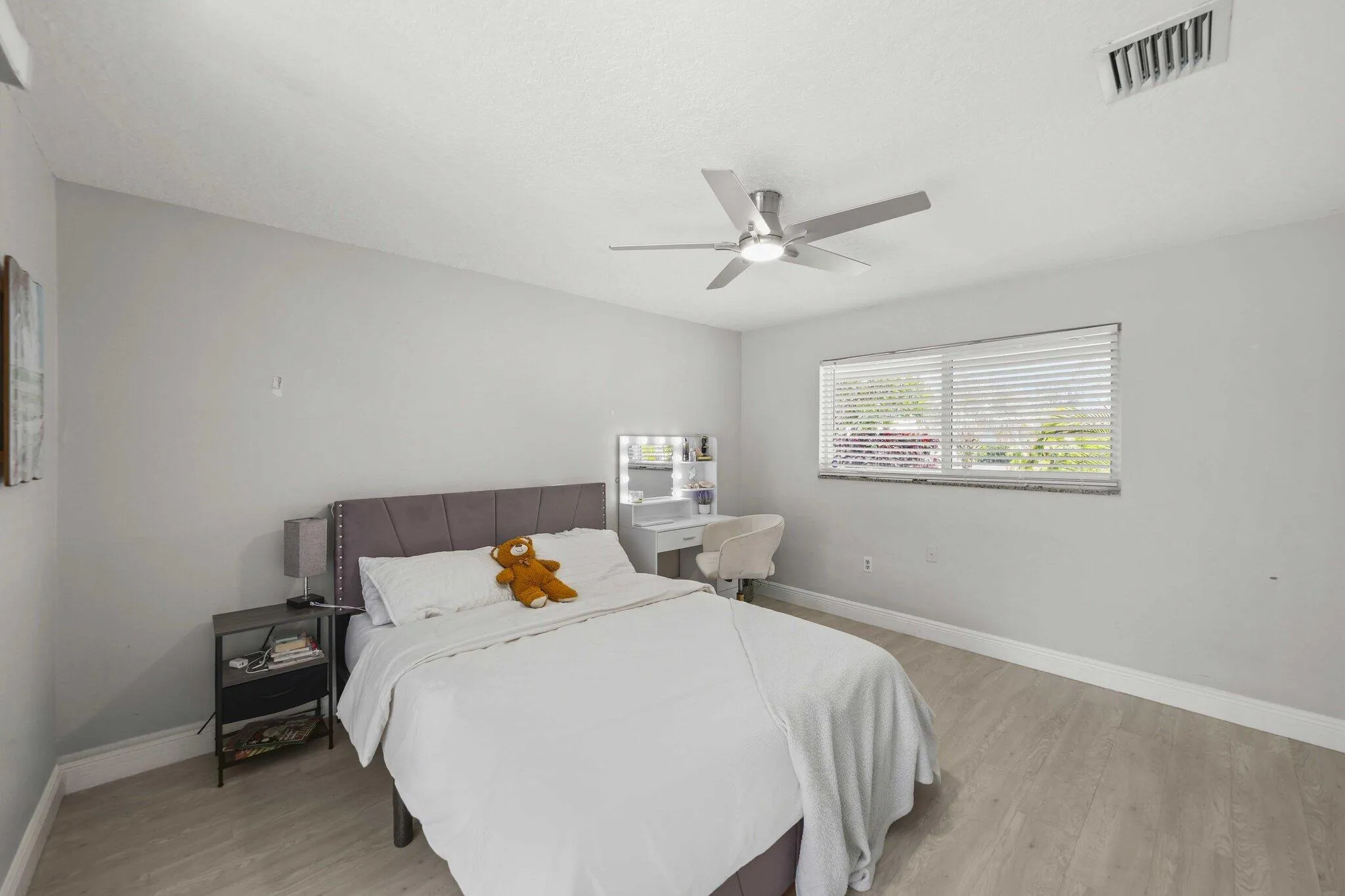1710 SW 4th Ave - 36.jpg-SMALL