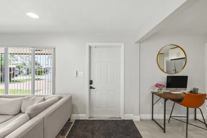 1710 SW 4th Ave - 7.jpg-SMALL