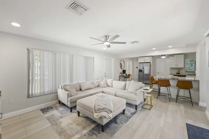 1710 SW 4th Ave - 9.jpg-SMALL