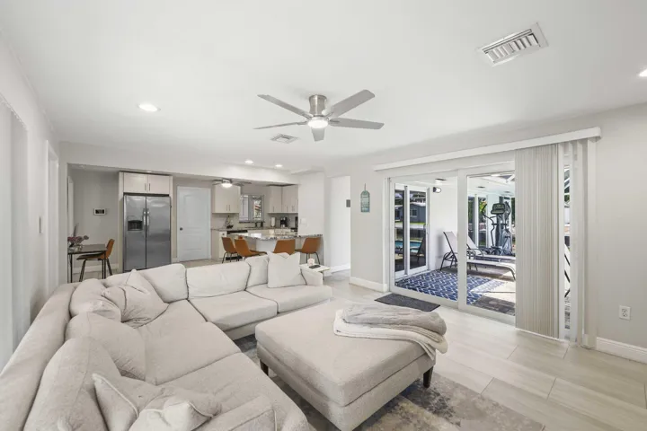 1710 SW 4th Ave - 12.jpg-SMALL
