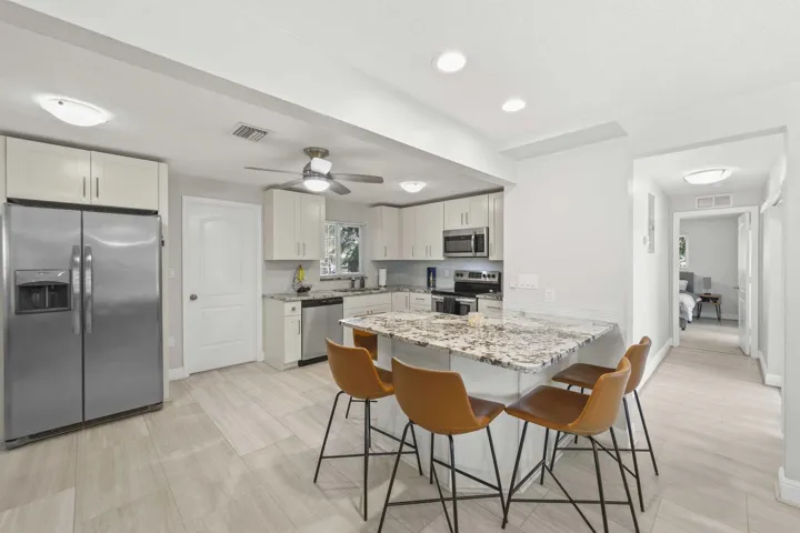 1710 SW 4th Ave - 14.jpg-SMALL