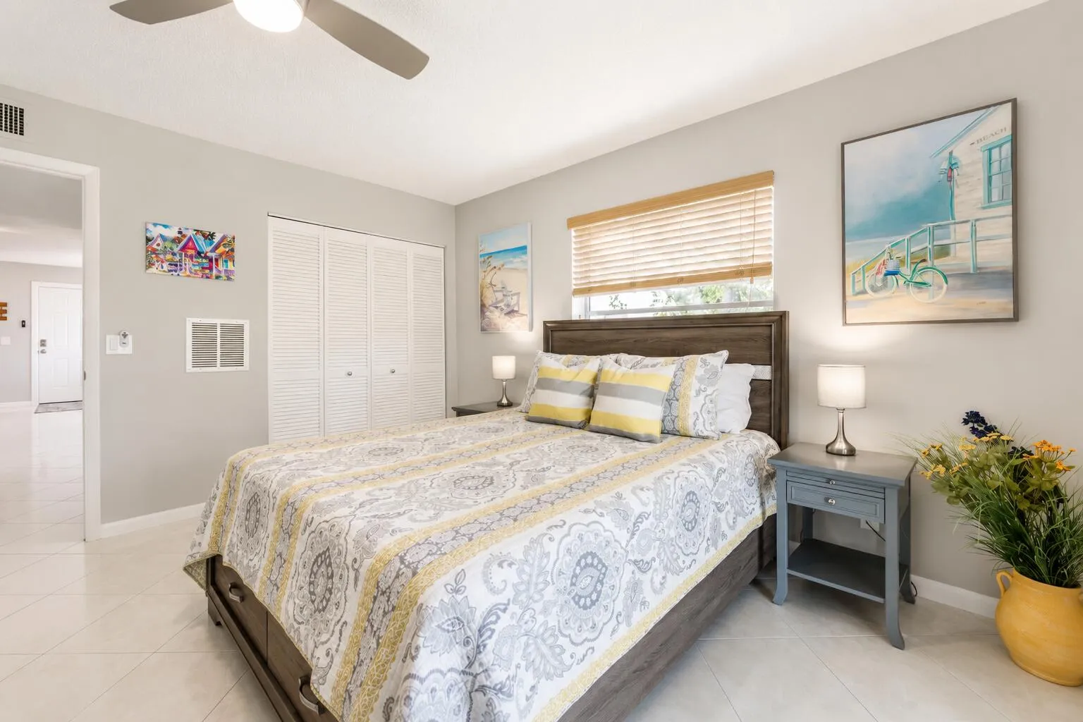 Secondary Bedroom with Coastal Décor