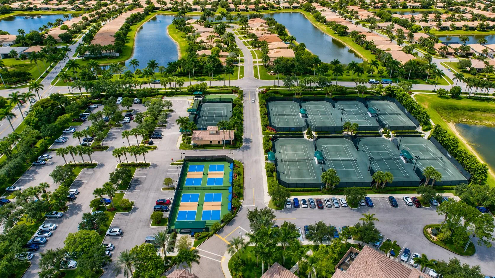 Community Tennis and Pickleball Courts –