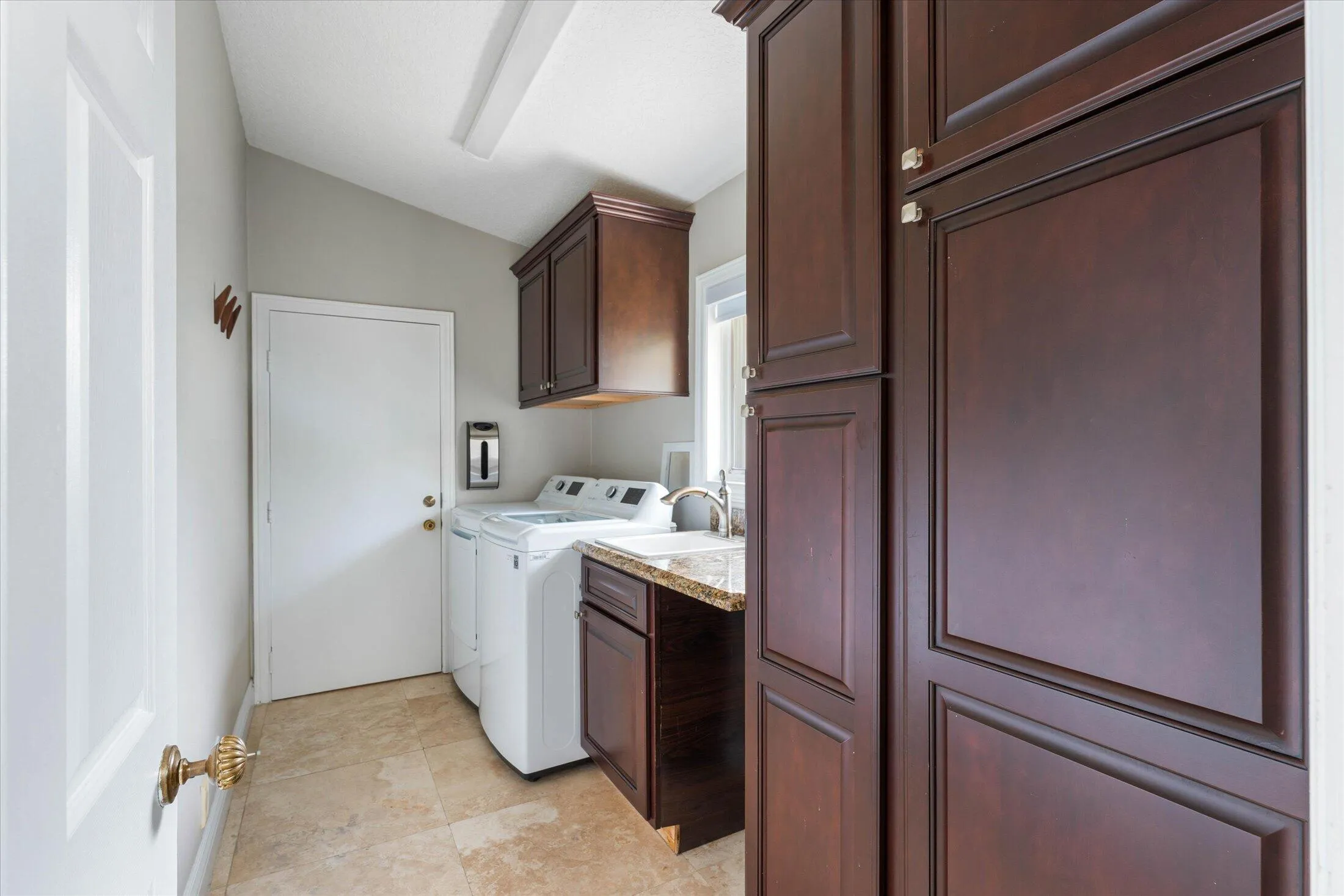 Laundry Room with Sink and Storage