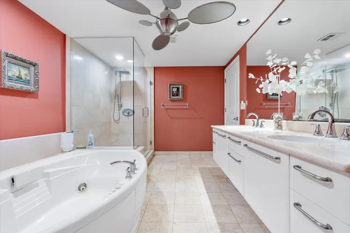 33-3101 S Ocean Dr apt 2707_033
