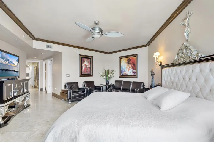 31-3101 S Ocean Dr apt 2707_031