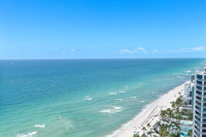 44-3101 S Ocean Dr apt 2707_038