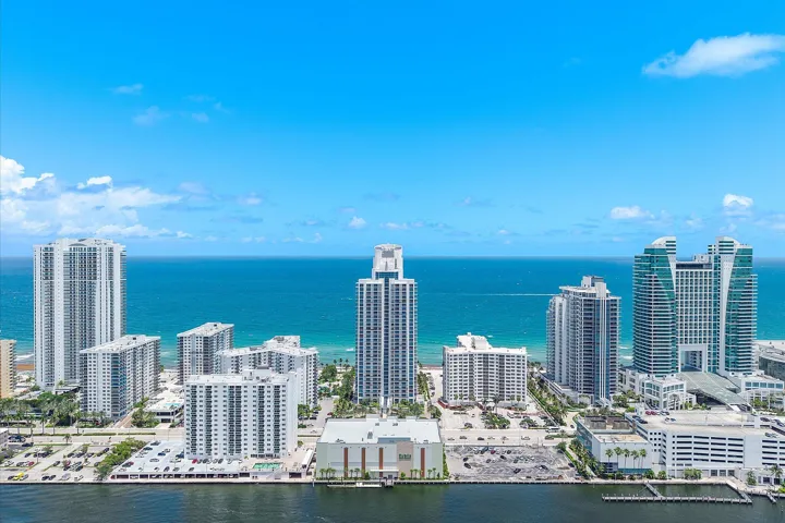 70-3101 S Ocean Dr apt 2707_064