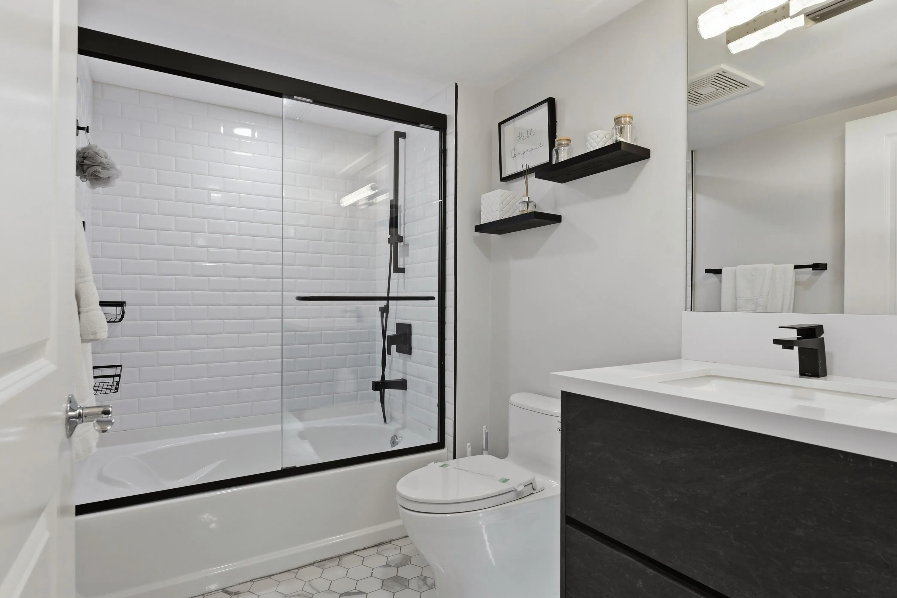 039-044-610 W Las Olas Blvd-4200x2804