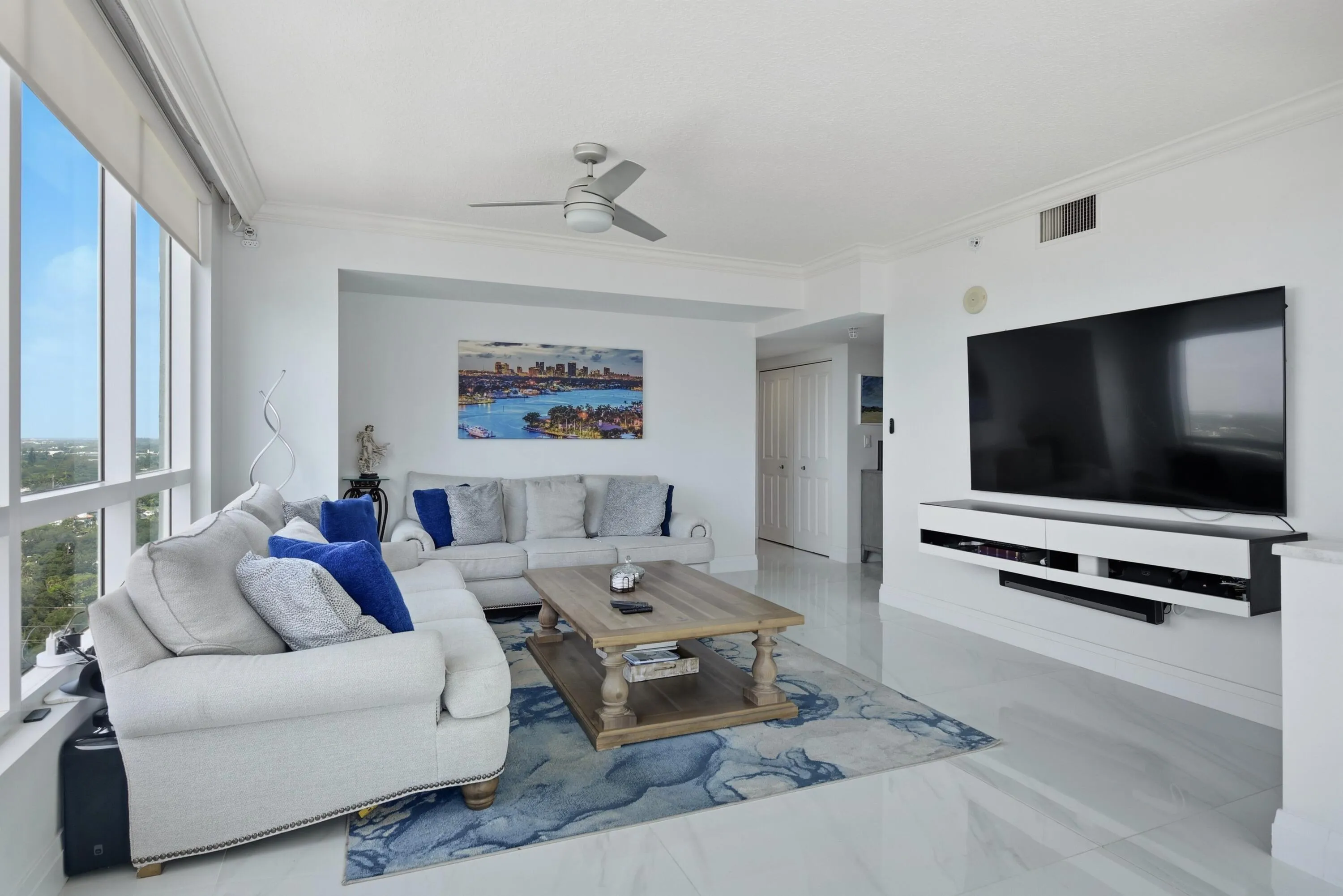 041-047-610 W Las Olas Blvd-4200x2804
