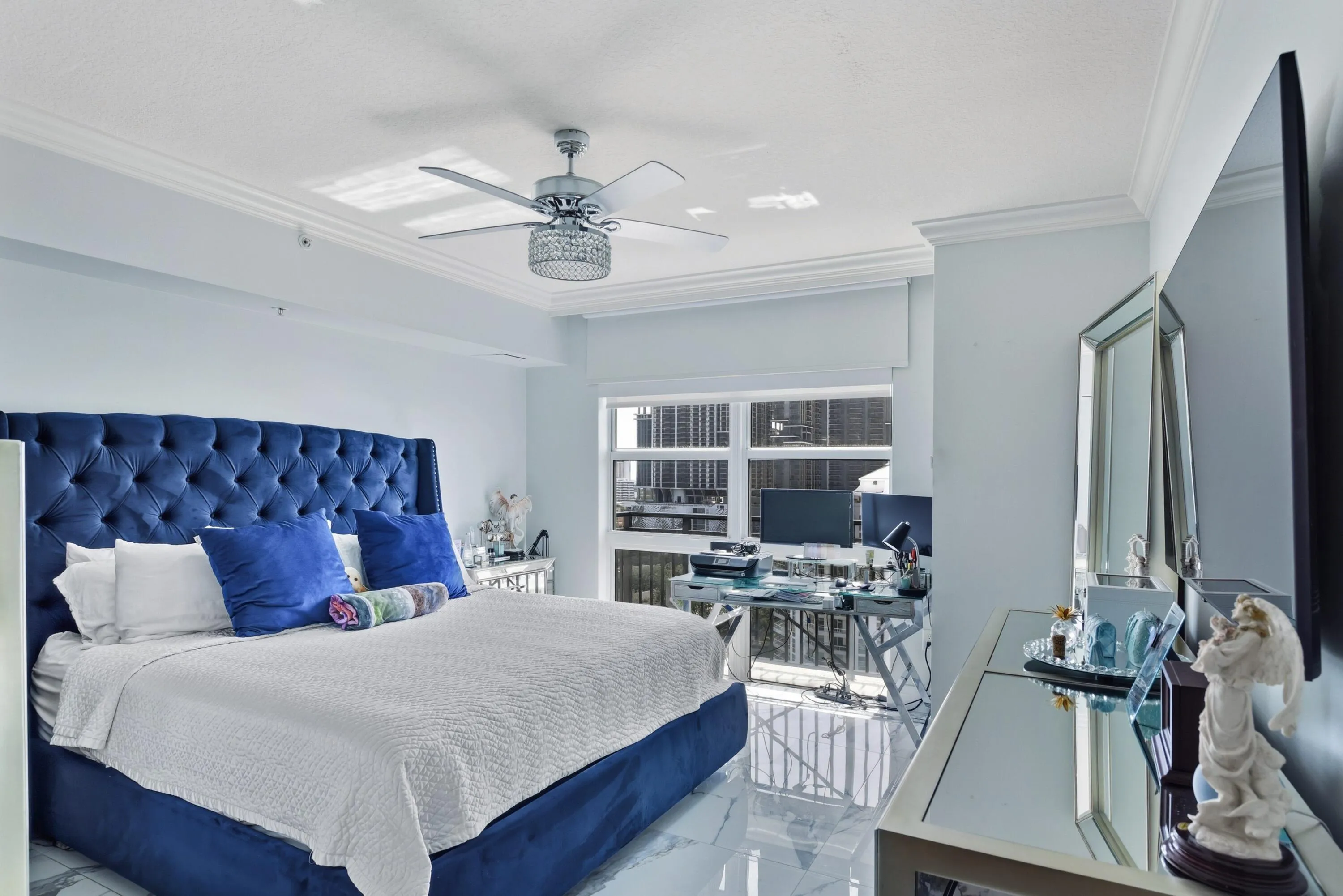 042-046-610 W Las Olas Blvd-4200x2804