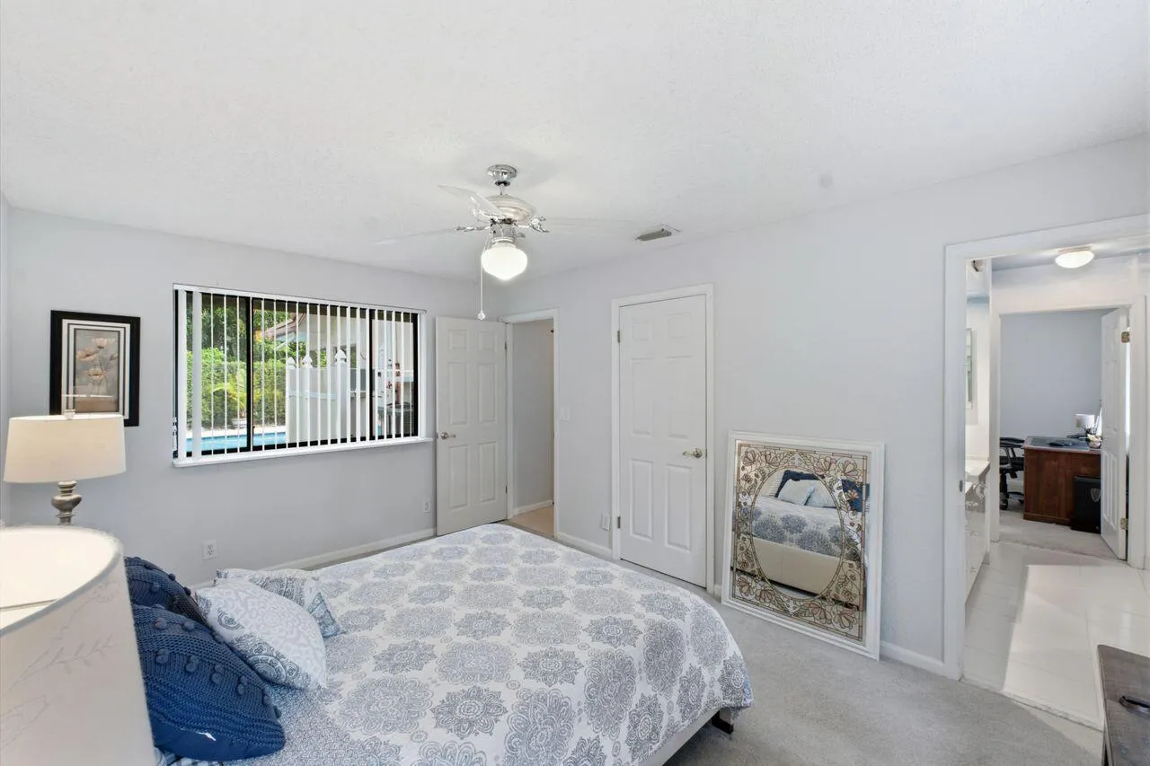 2nd bedroom