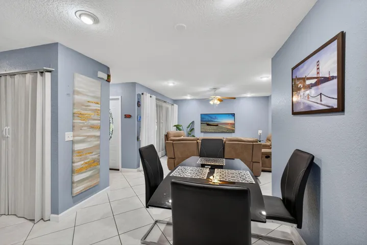 Dining/ Kitchen