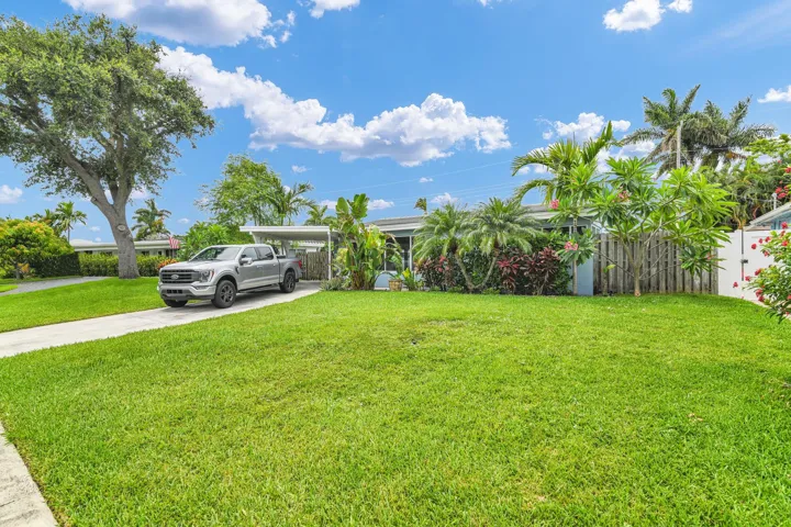 909 SE 16th Pl, Deerfield - 43