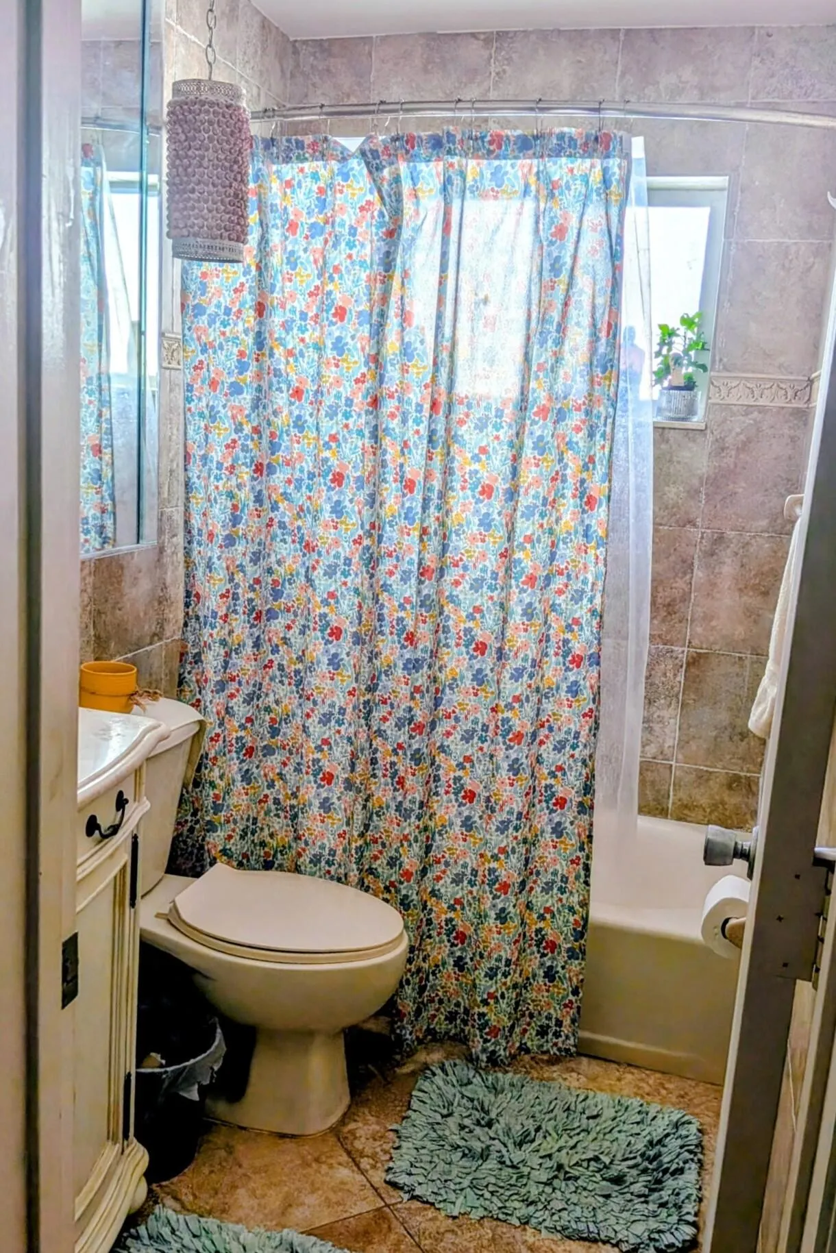 4914 NW 49th Road - Bathroom 2