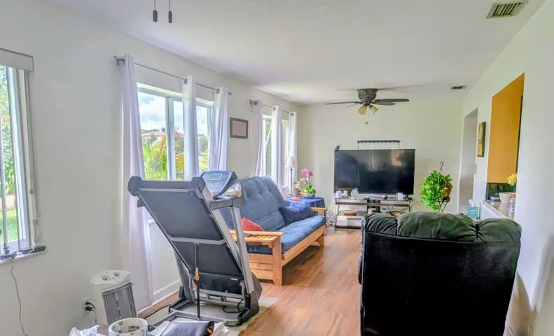 4914 NW 49th Road - Florida Room