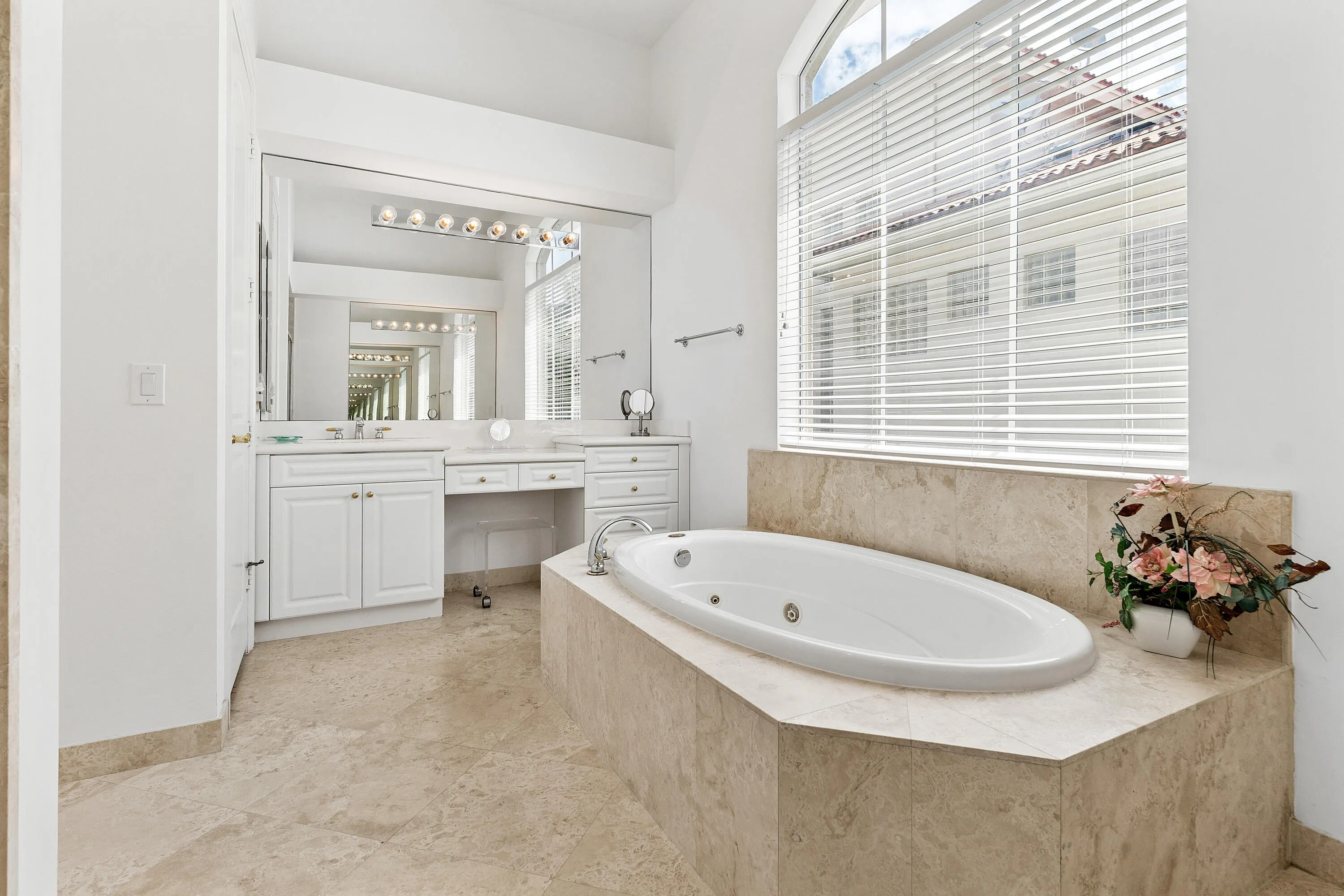 024-8102ValhallaDrive-DelrayBeach-FL-334