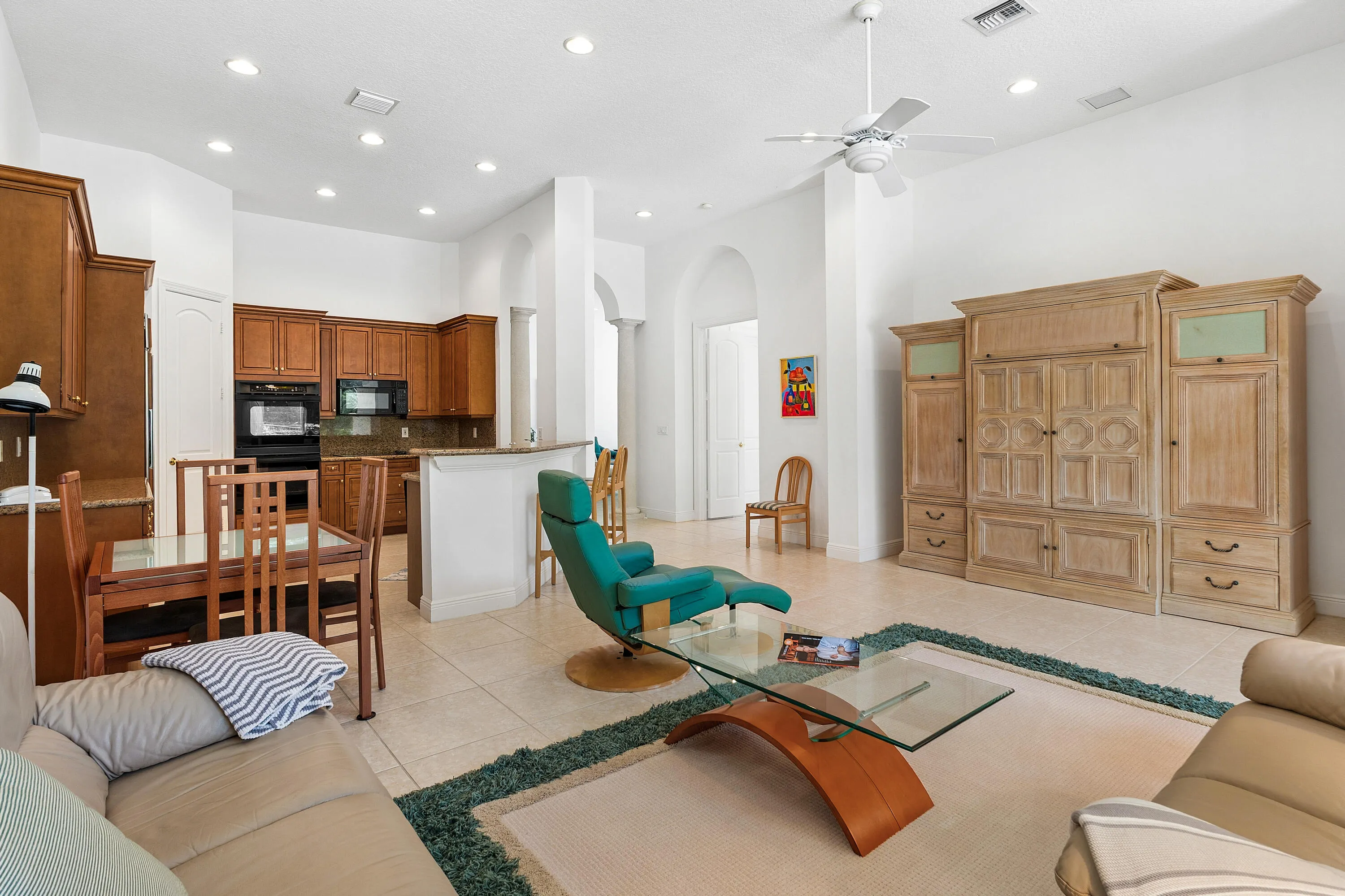 011-8102ValhallaDrive-DelrayBeach-FL-334