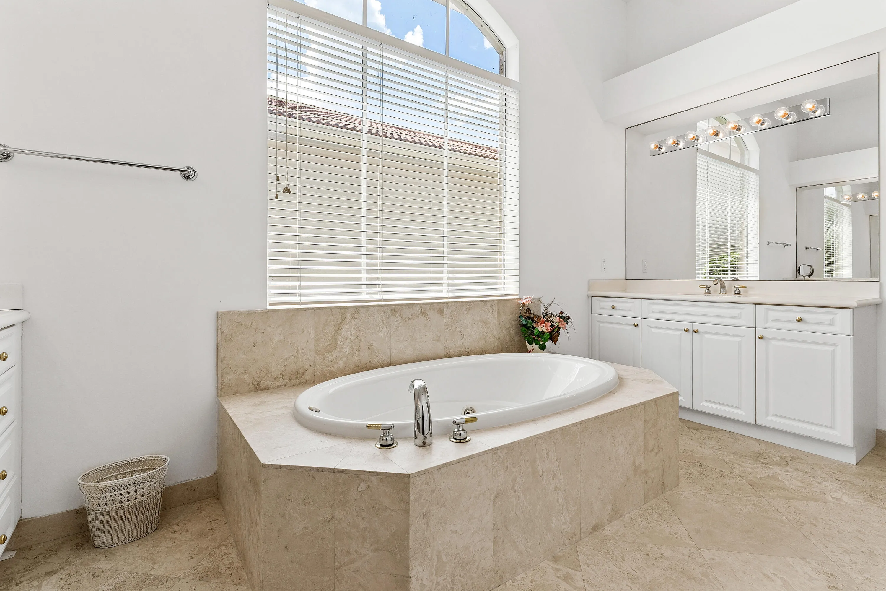 023-8102ValhallaDrive-DelrayBeach-FL-334