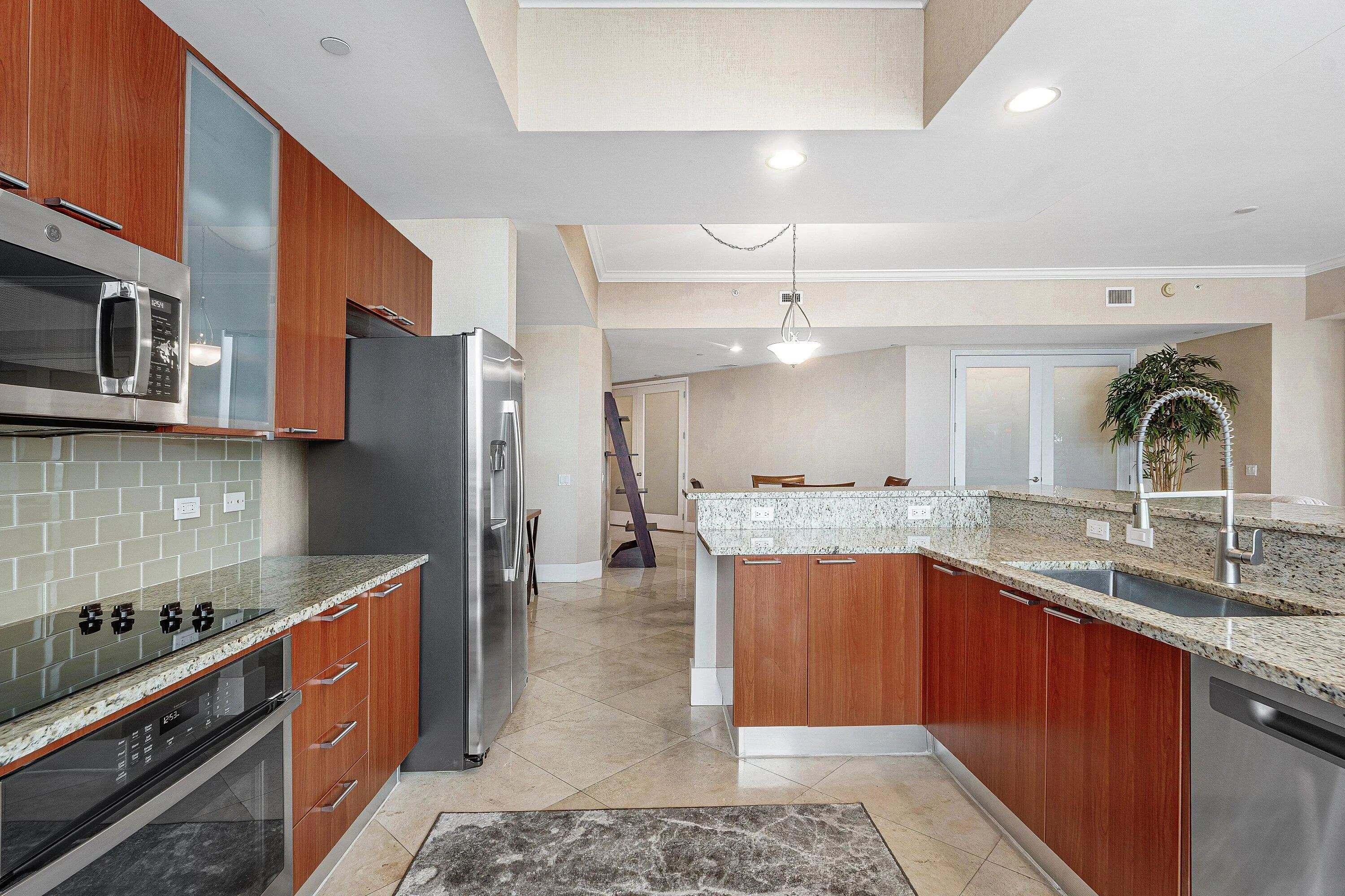Open Kitchen