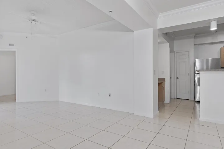 533 NE 3rd Ave Ft. Lauderdale FL #515