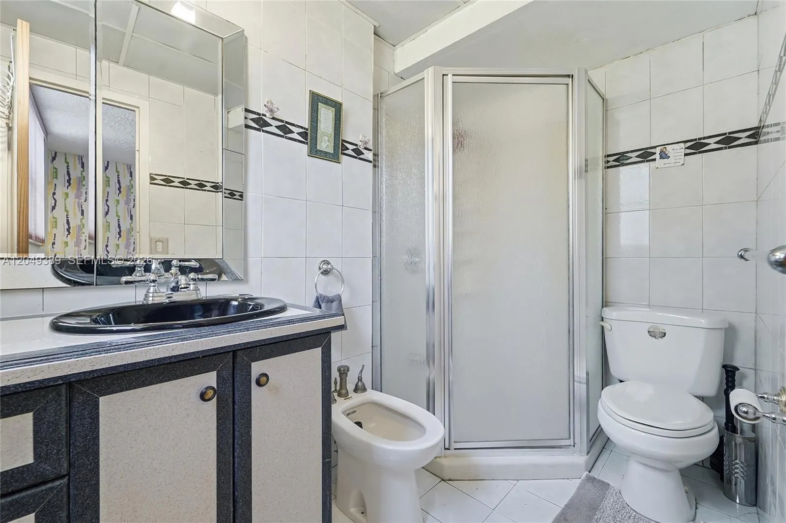 Master bath with bidet, shower only