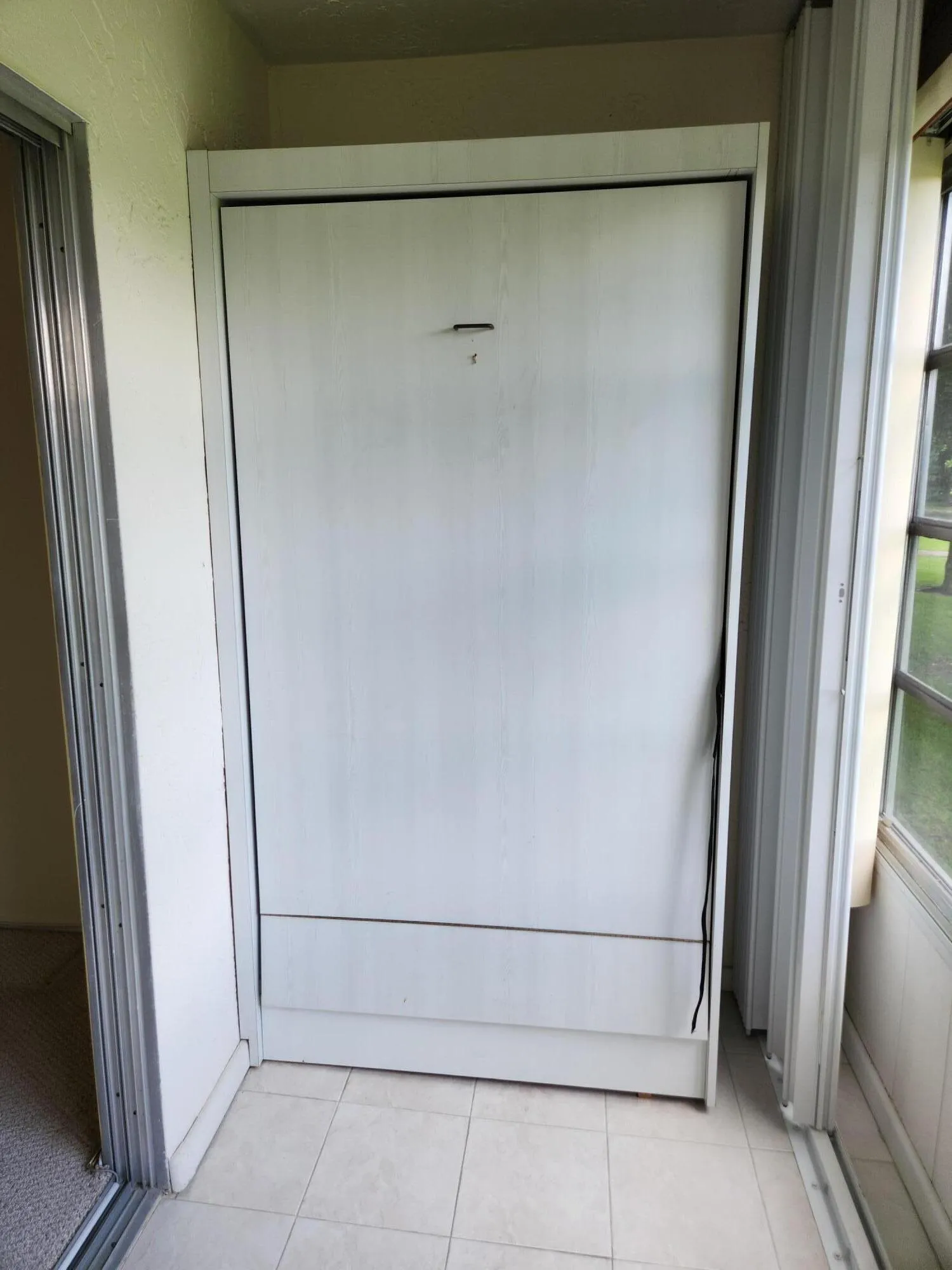 Murphy Bed Up 1
