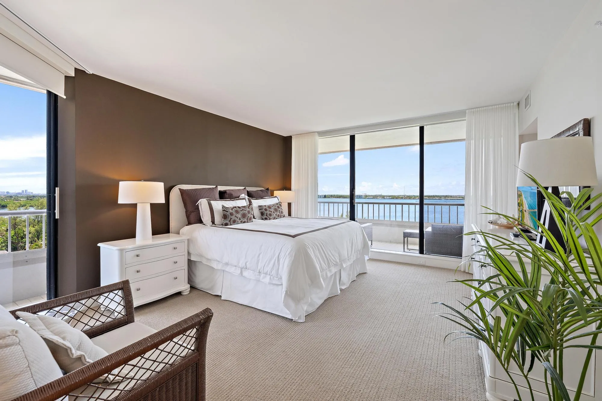 5250 N Ocean Dr unit 10s-4