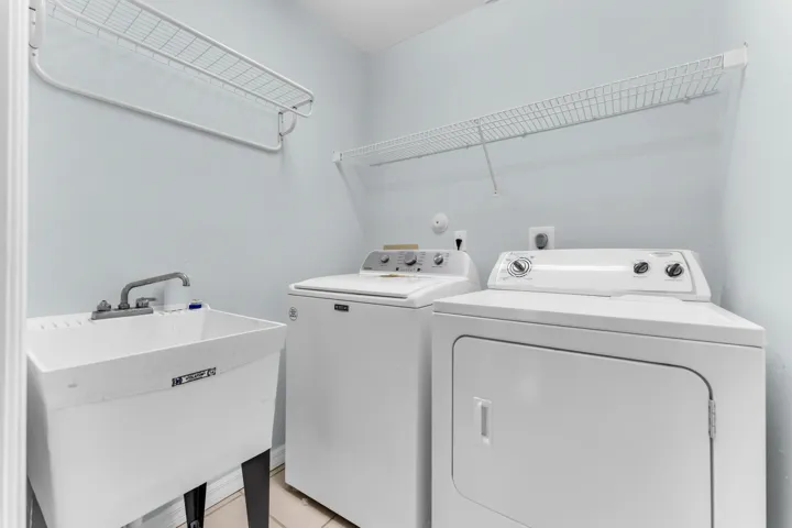 Washer & Dryer
