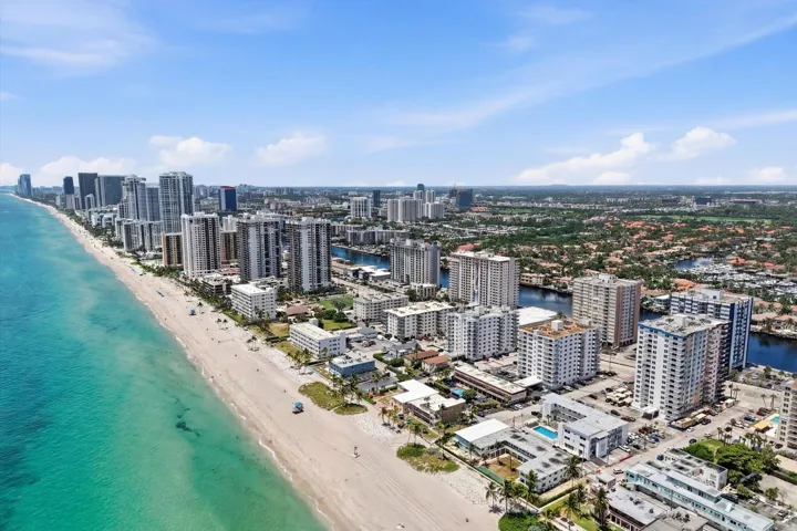 54-1601 S Ocean Dr #506_054