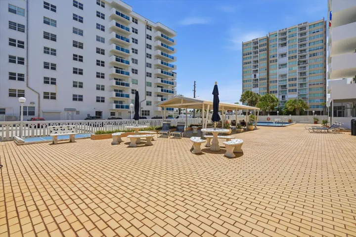 42-1601 S Ocean Dr #506_042