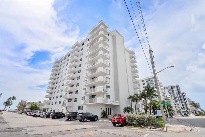 1-1601 S Ocean Dr #506_001_preview