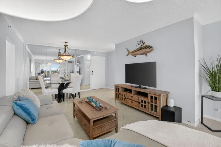 Living dining open concept